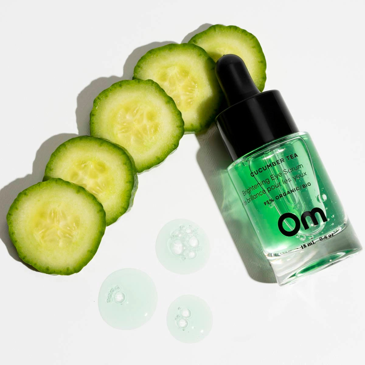 Sérum contour des yeux éclaircissant au thé de concombre — Om Organics