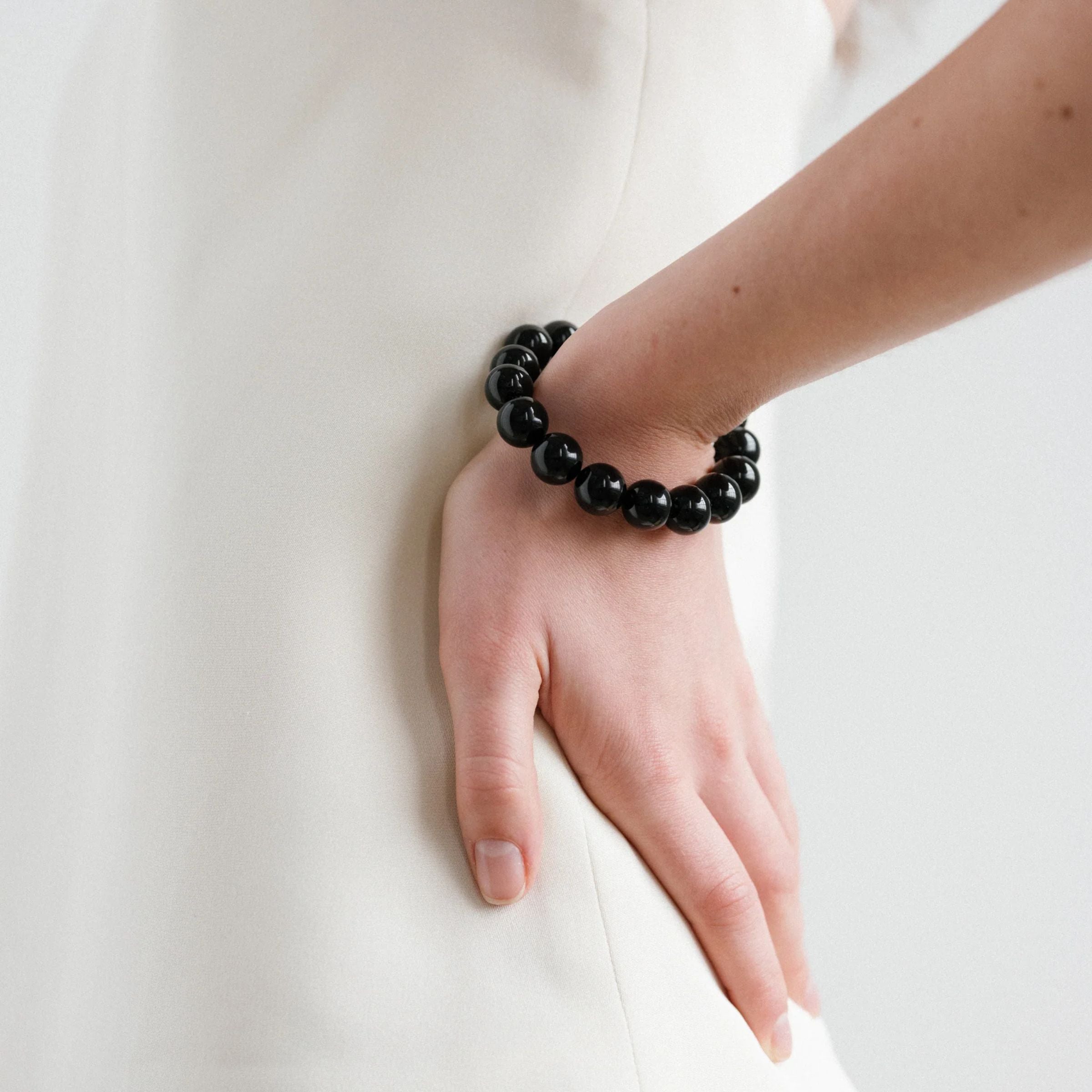 Bracelet Grande Boule Tourmaline Noire — Lisbeth