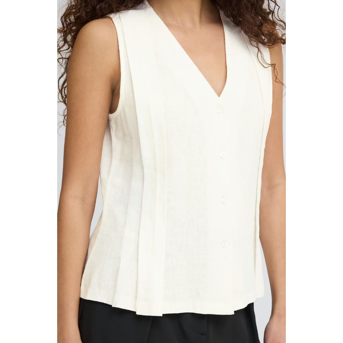 Linno Linen Vest — Cloud Dancer - Public Mercantile