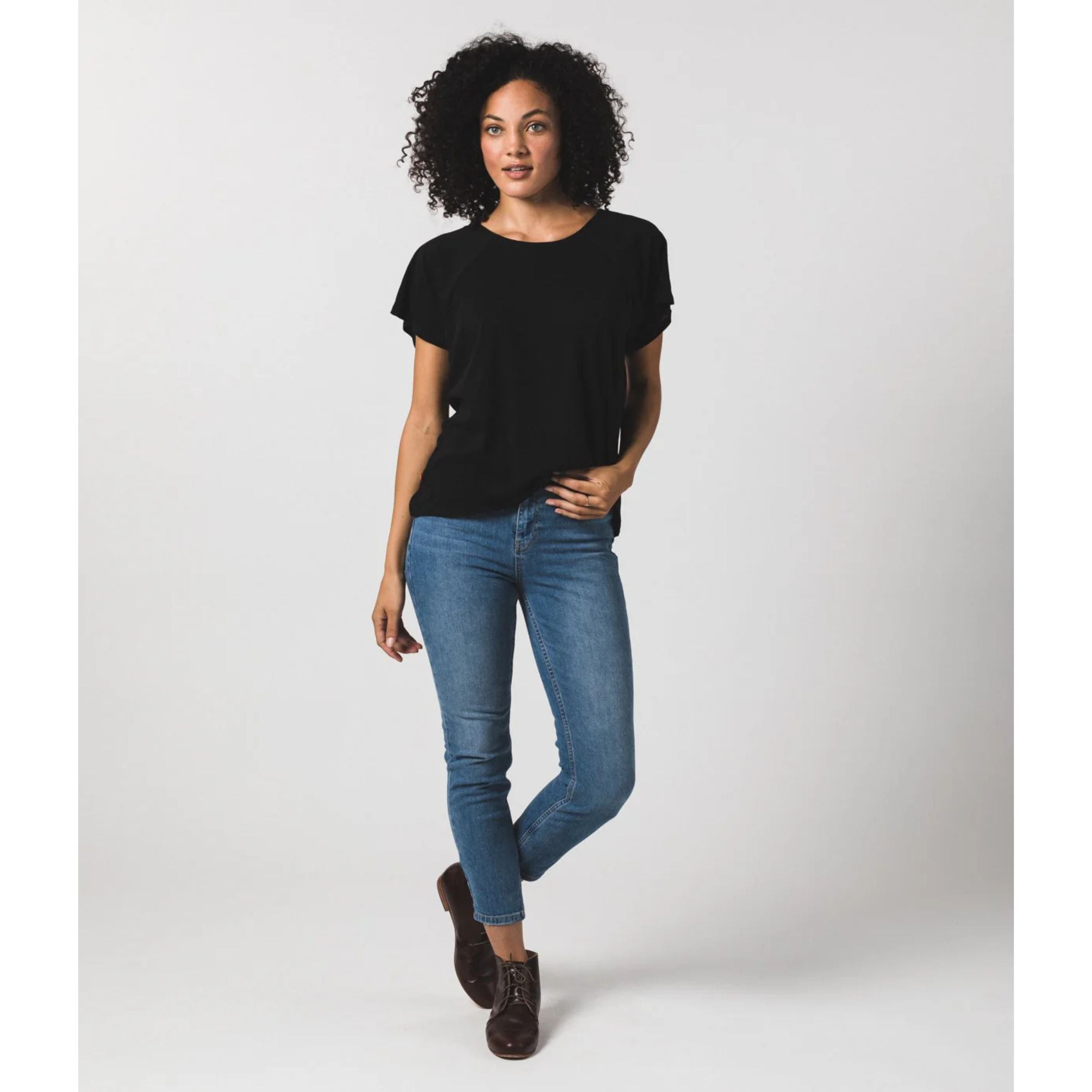 Organic Cotton Raglan Crewneck T-Shirt — Black