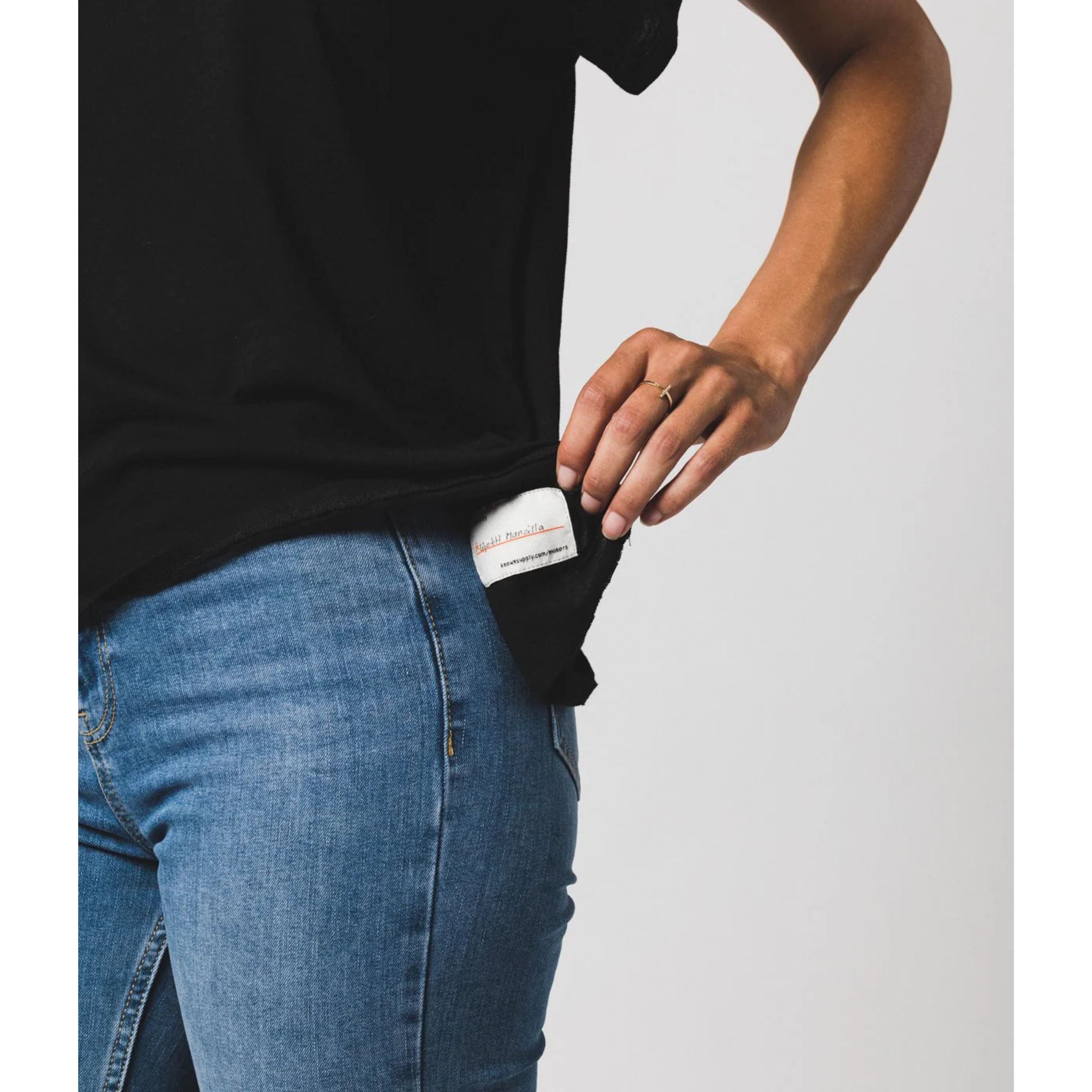 Organic Cotton Raglan Crewneck T-Shirt — Black