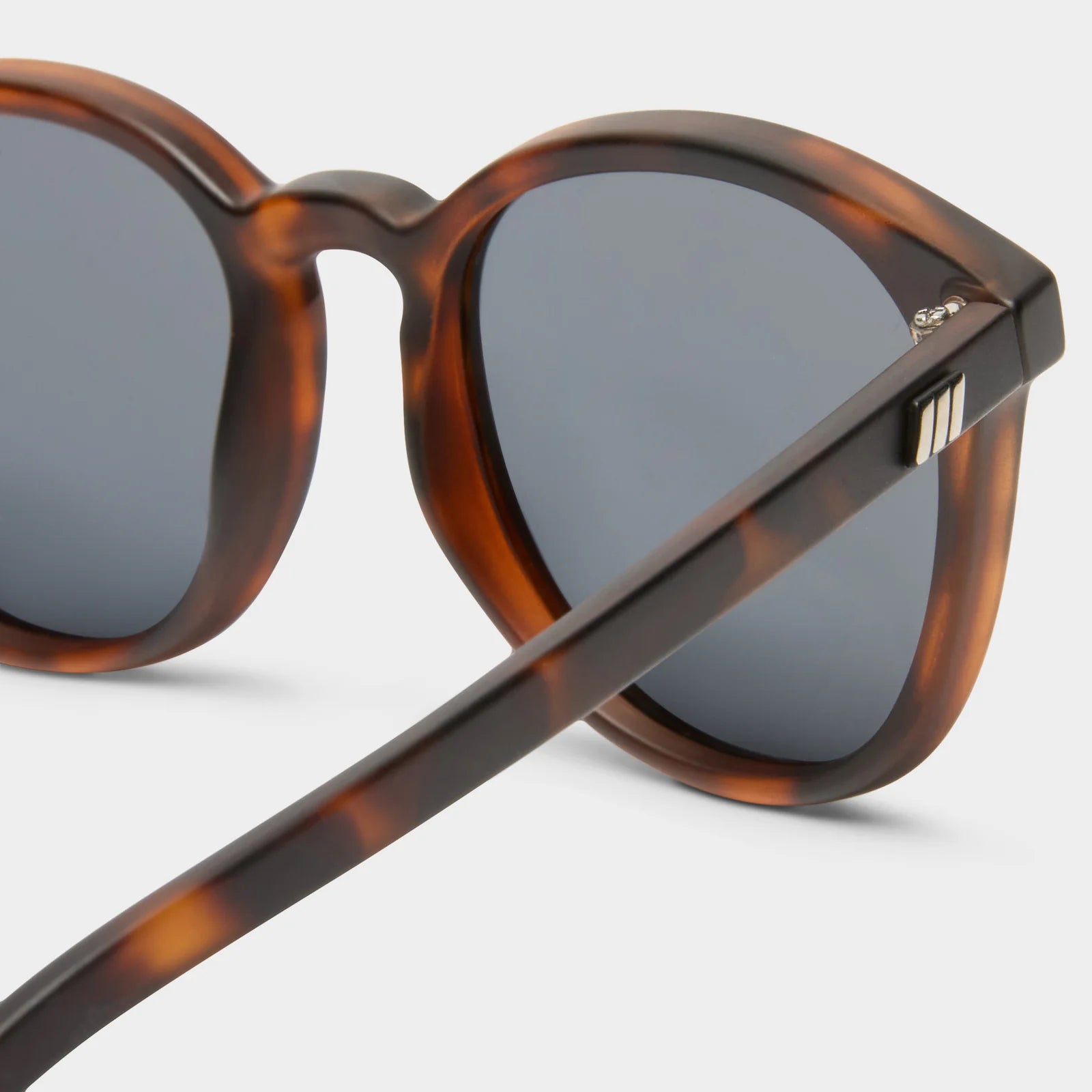 Le Specs Bandwagon Sunglasses | Matte Tortoise Polarized