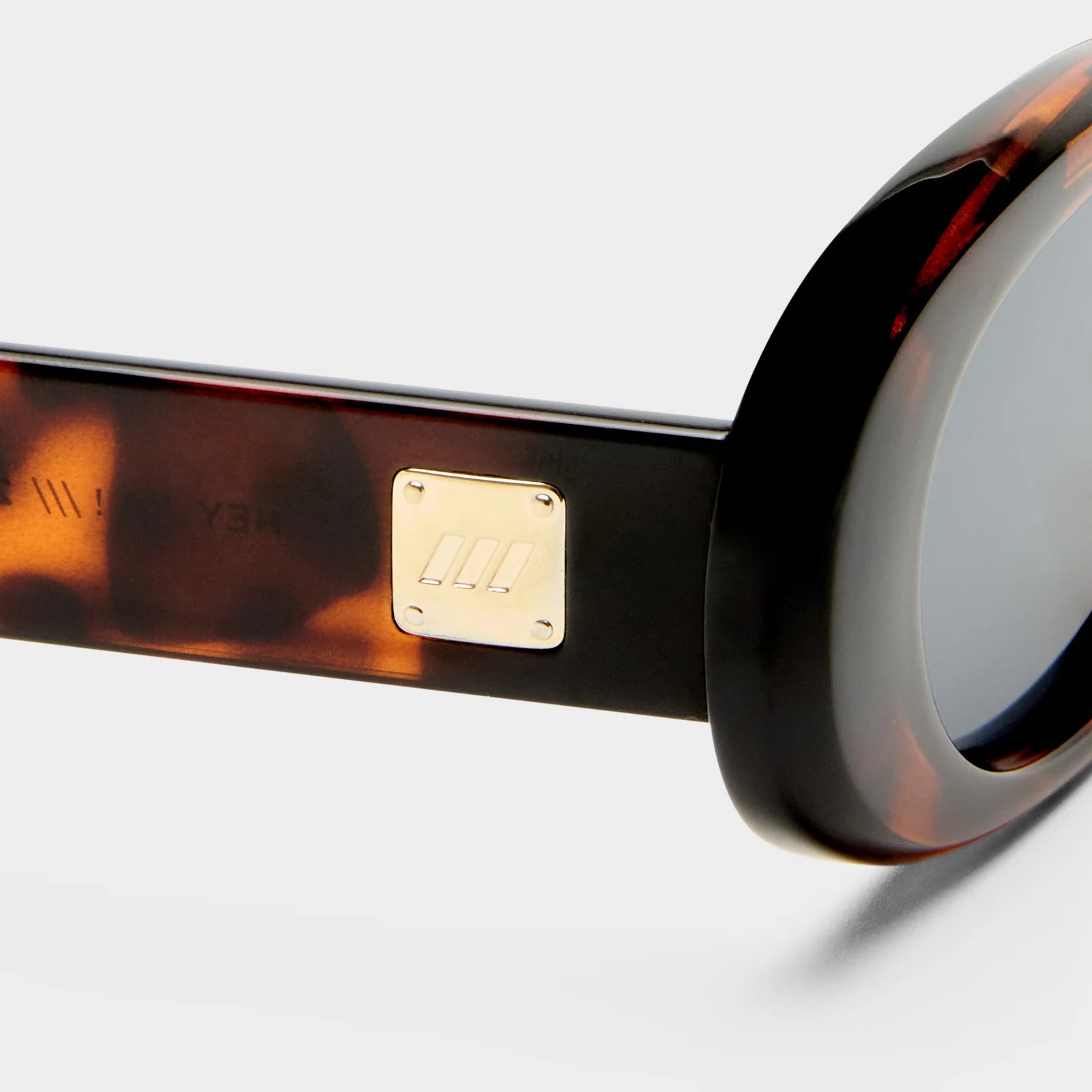 Le Specs Hey Ya! Sunglasses | Tort