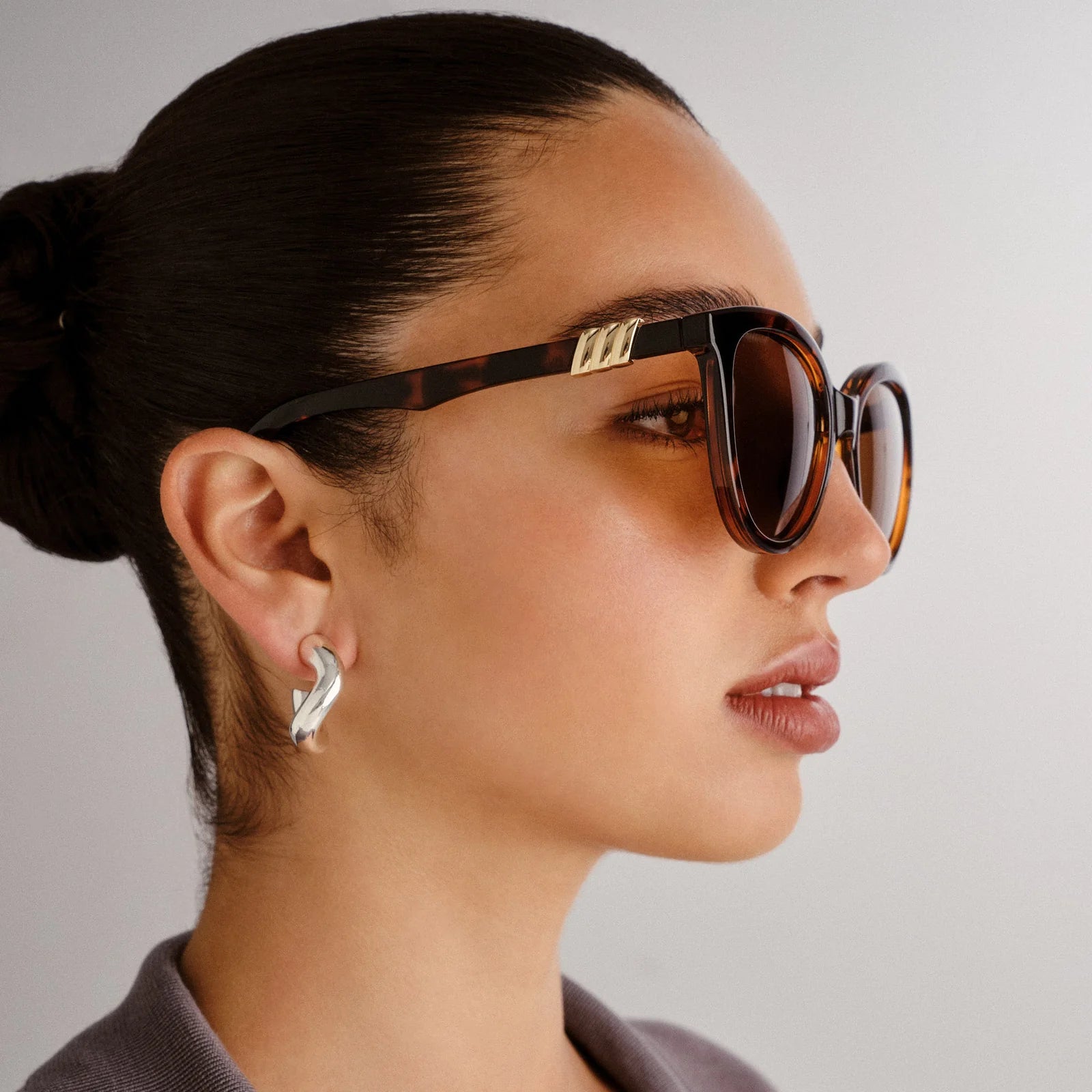 Le Specs The Muse Sunglasses | Tort