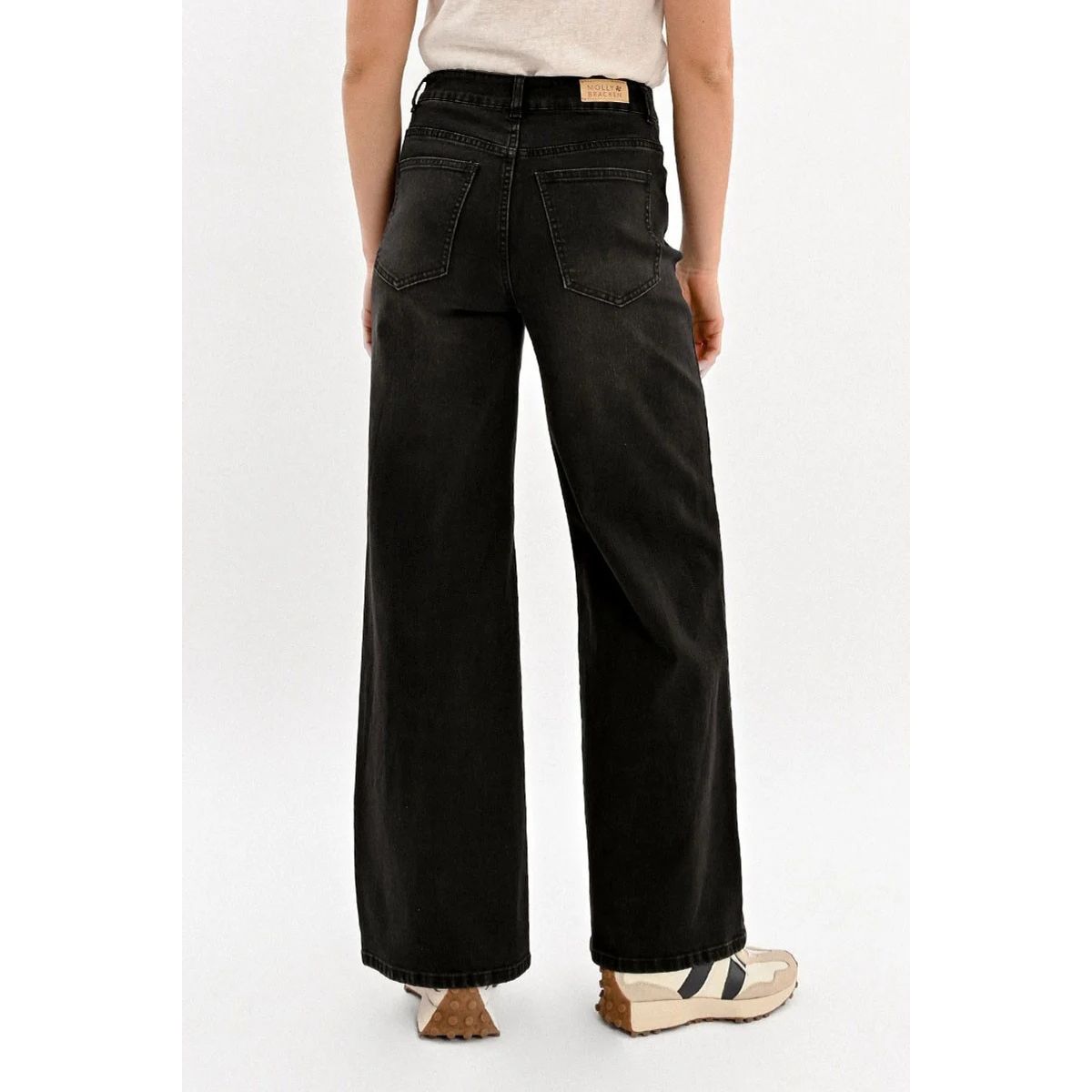 High-Waisted Jeans — Black - Public Mercantile
