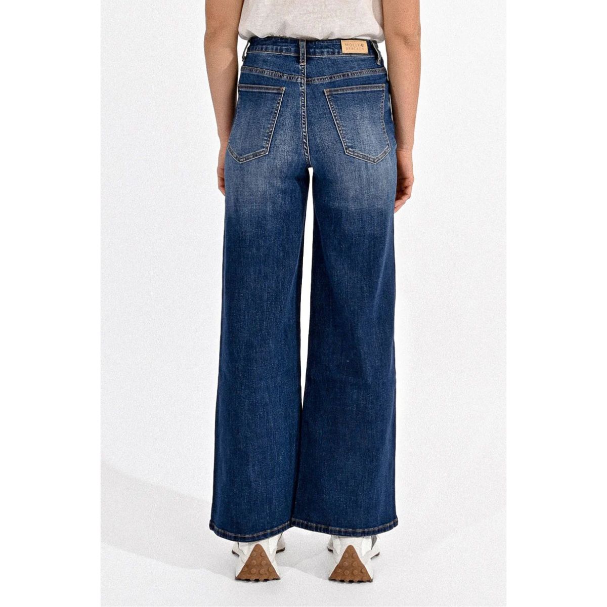 High-Waisted Jeans — Brut Blue