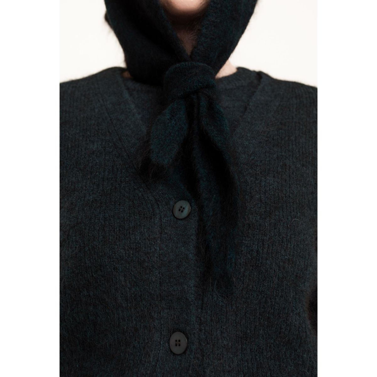 Robe soyeuse Mona avec étiquette en papier — Noir