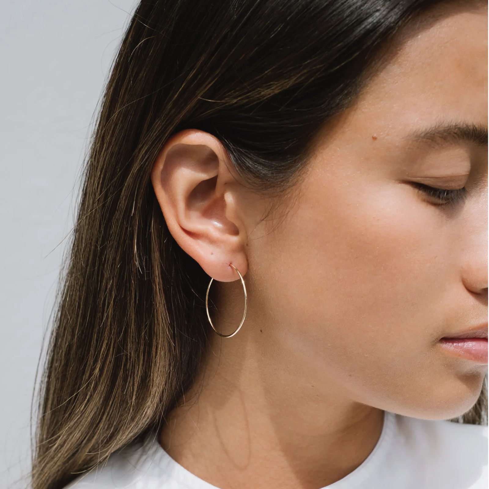 Pull-Me-Through Small Hoops Gold - Kara Yoo - Public Mercantile