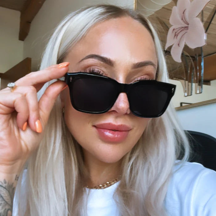 Shady Lady Vanessa II Sunglasses - Black