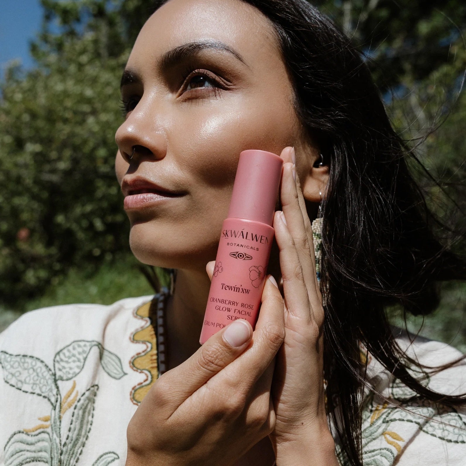 Tewin’xw Cranberry Rose Glow Facial Serum — Skwálwen Botanicals