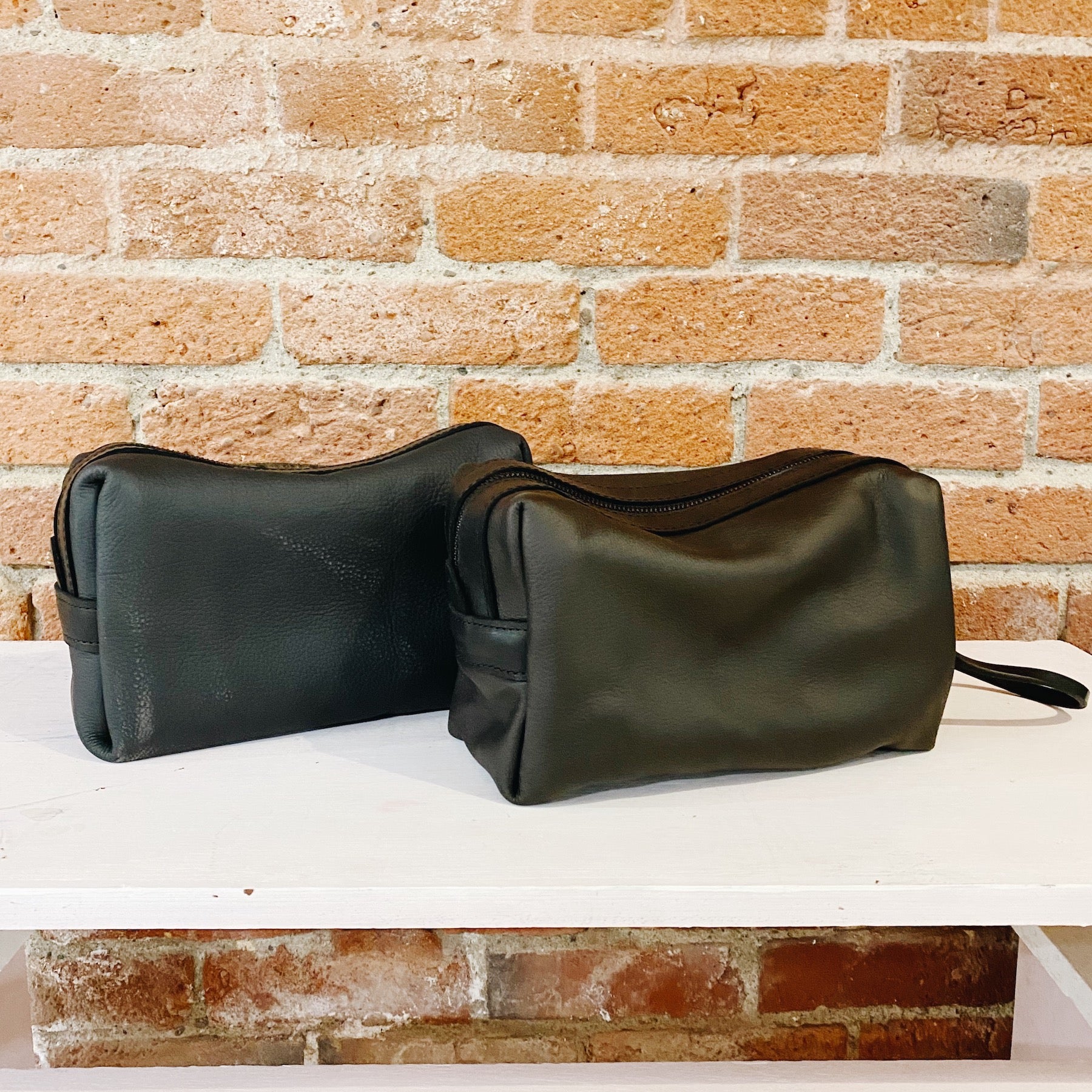 Oxford Leather Dopp Kit