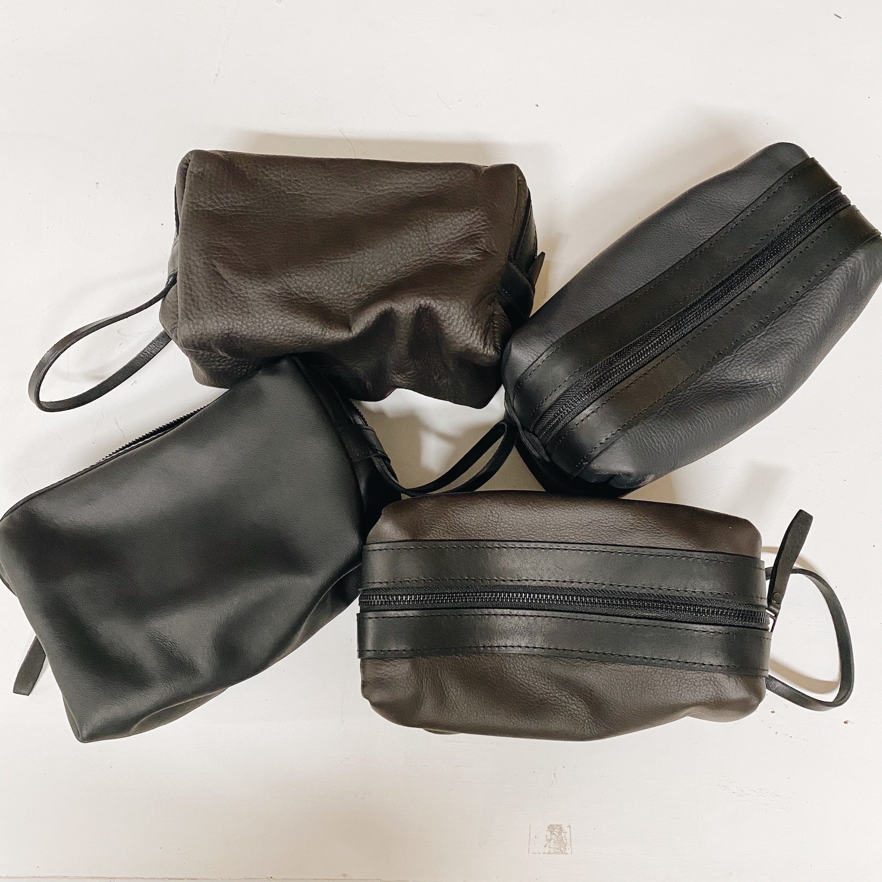 Oxford Leather Dopp Kit