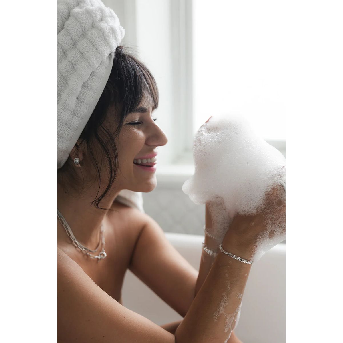 Rosehip Foaming Bath Soak - Public Mercantile