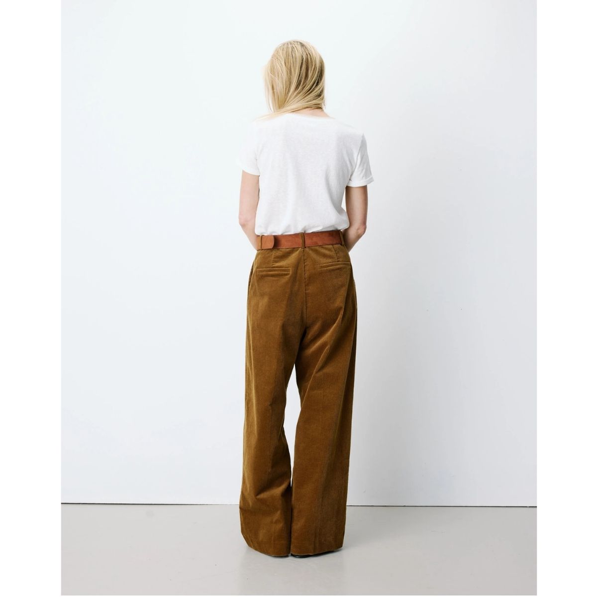 Abriel Wide-Legged Corduroy Pants — Coffee - Public Mercantile