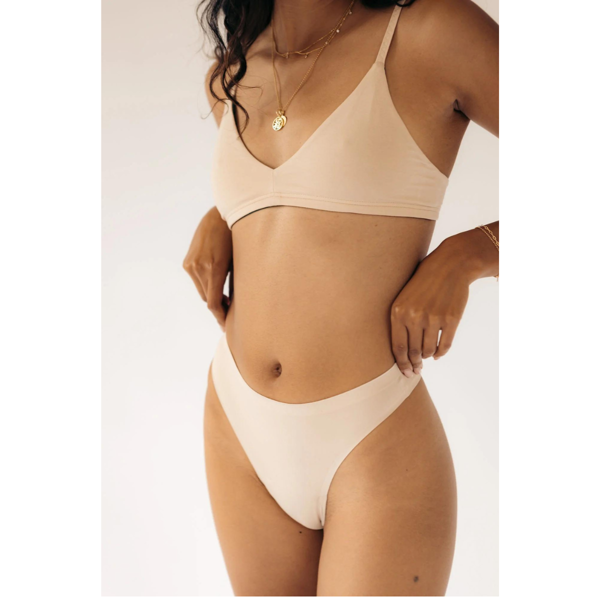 Hūha Seamless Seamless High Rise Thong - Public Mercantile