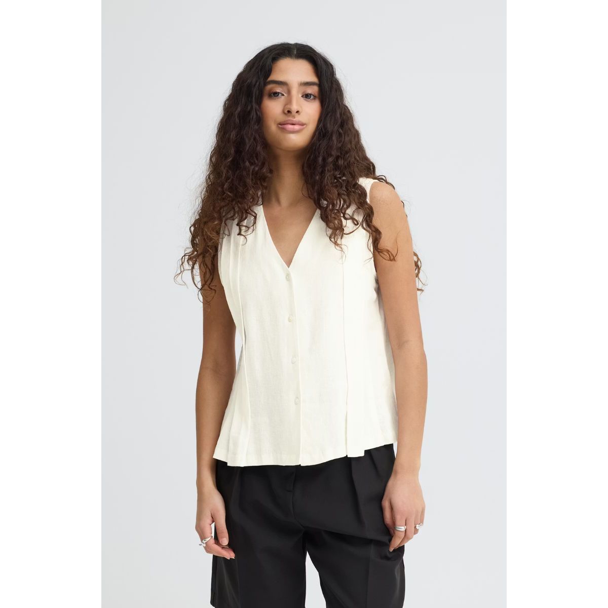 Linno Linen Vest — Cloud Dancer - Public Mercantile