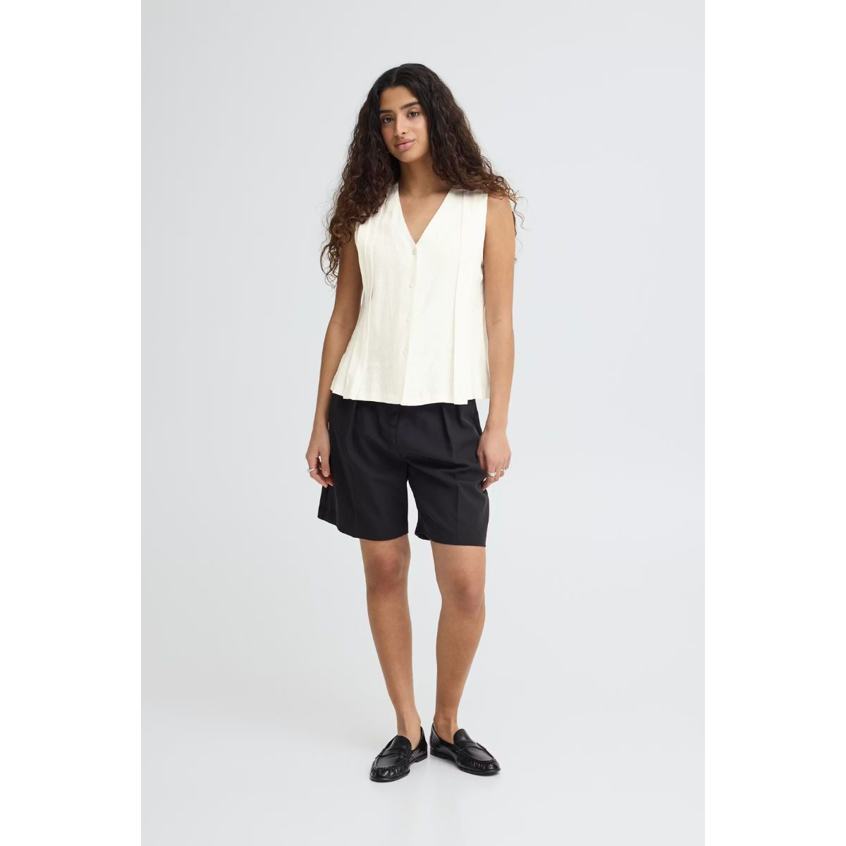 Linno Linen Vest — Cloud Dancer - Public Mercantile