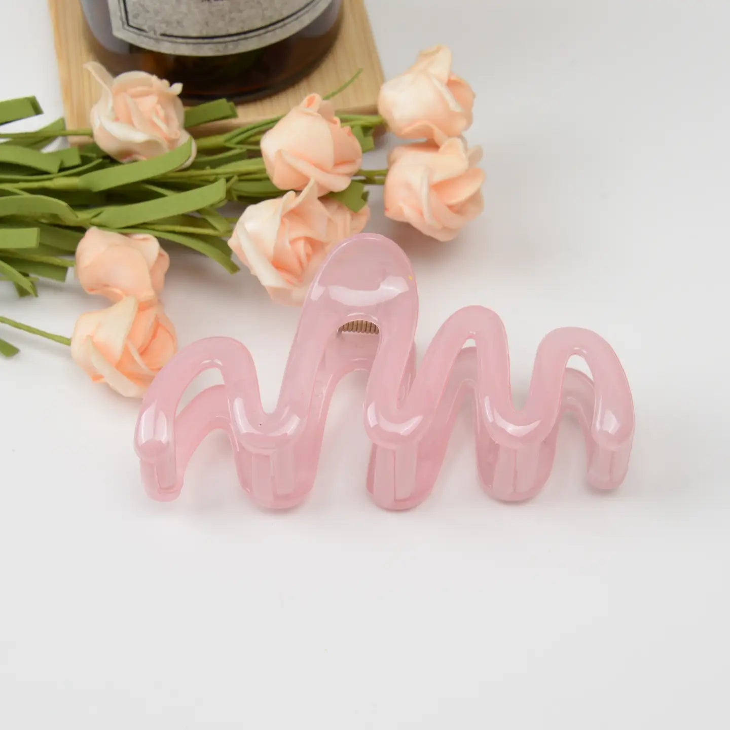 Jelly Squiggle Hair Claw - Public Mercantile