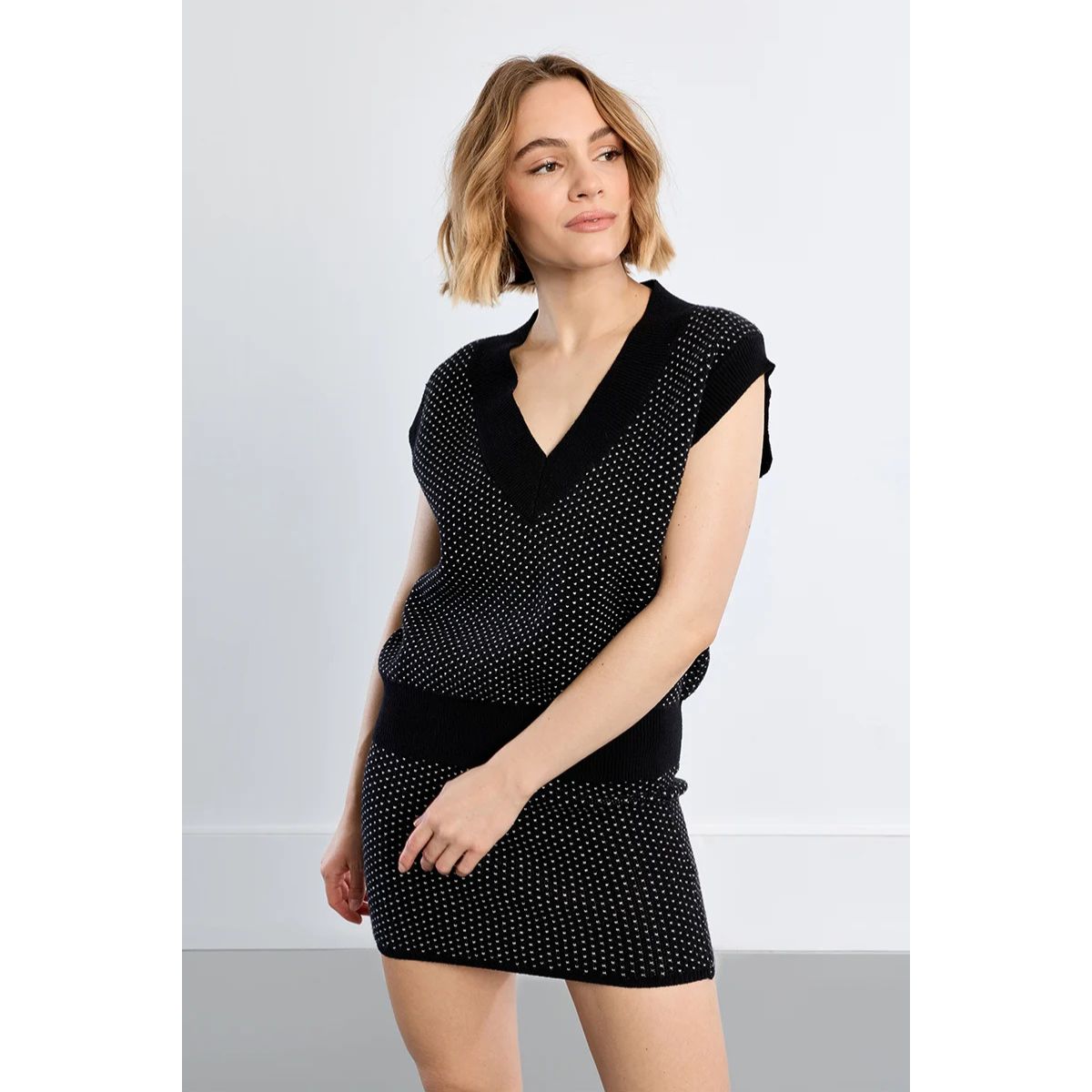 Polka Dot Sweater Vest — Black - Public Mercantile