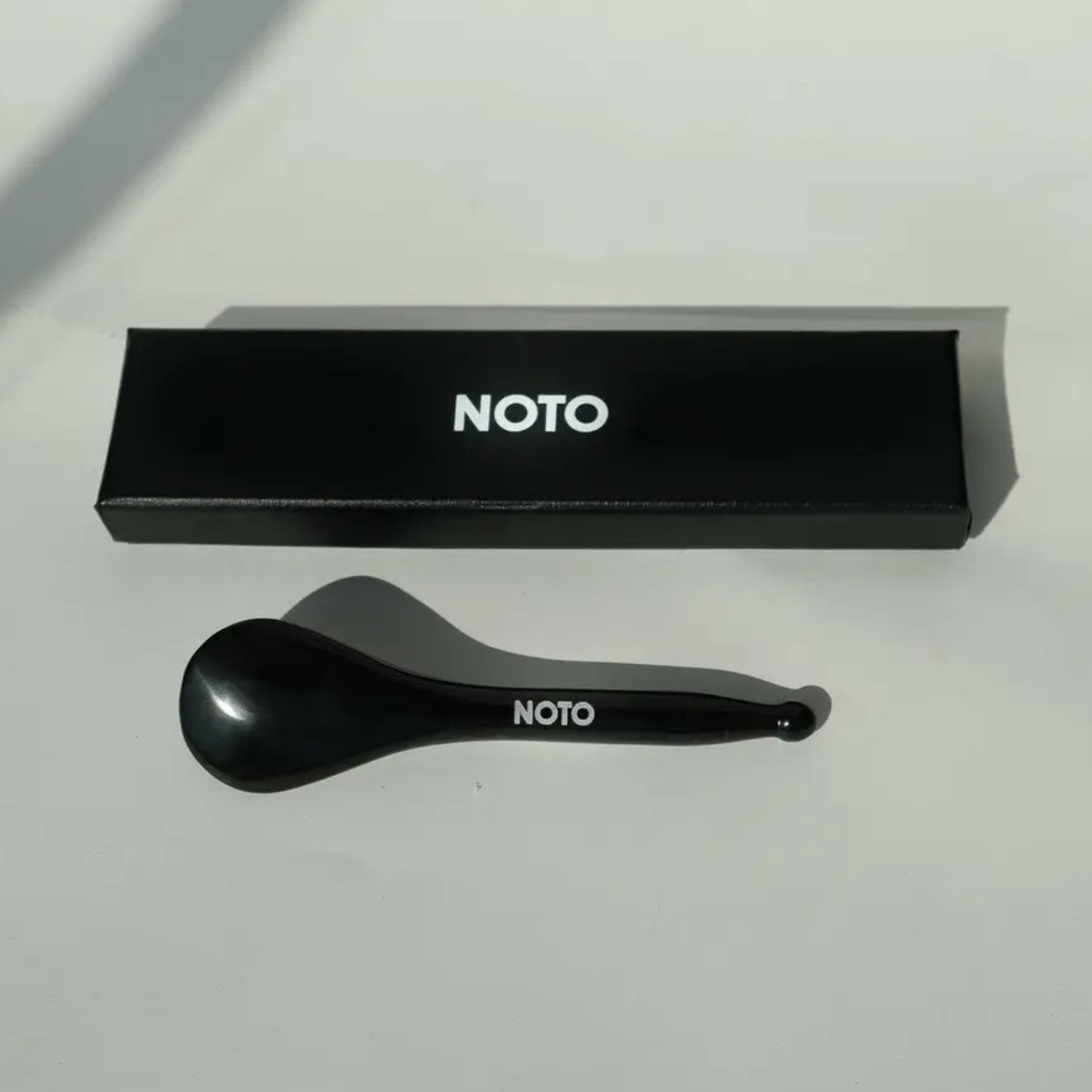 NOTO Bian Stone Facial Tool - Public Mercantile