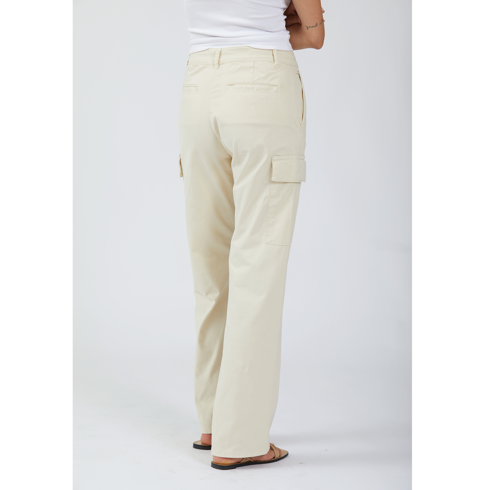 Reiko Battle2 Cargo Jeans — Milkshake - Public Mercantile