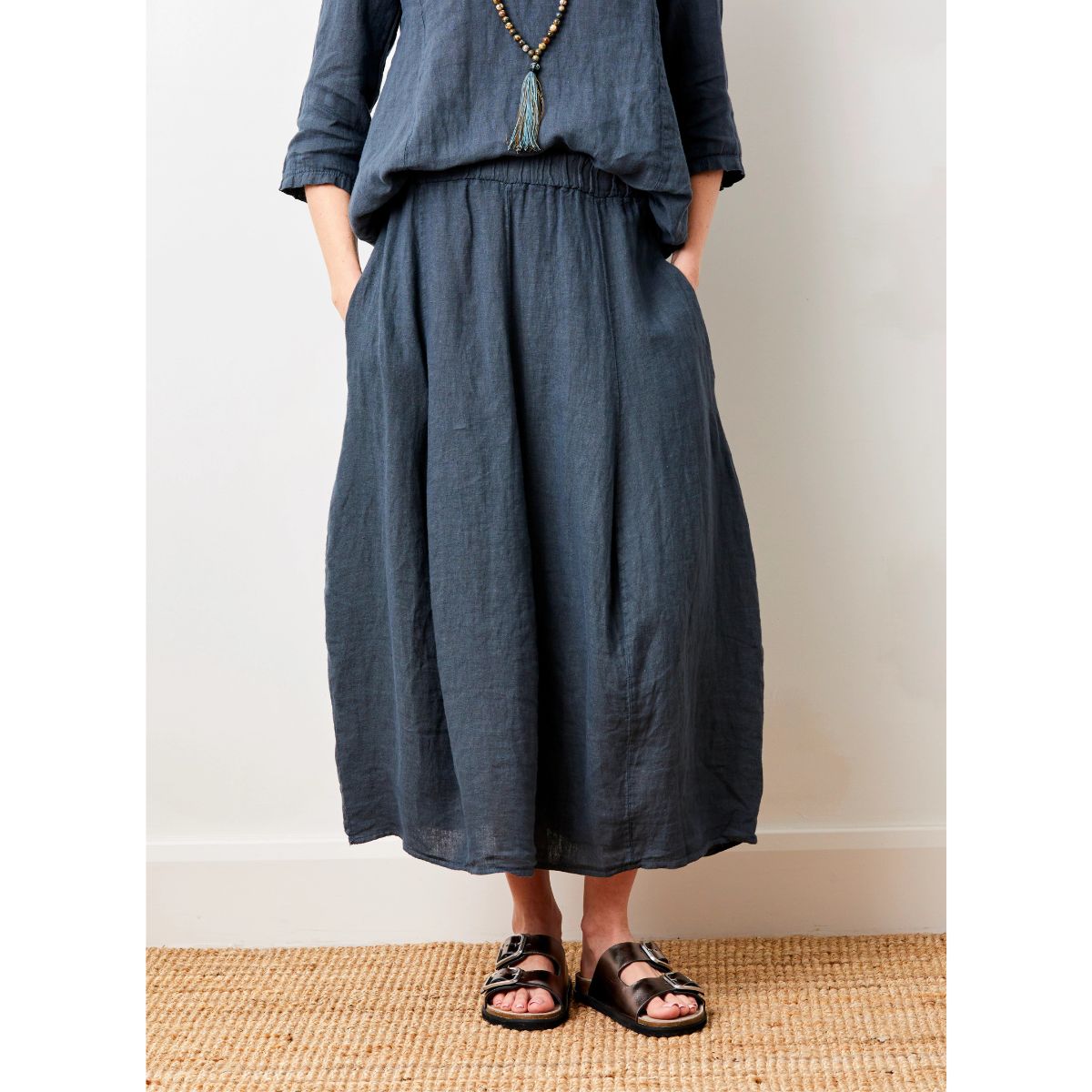 Solene Linen Bubble Skirt — Anthracite - Public Mercantile