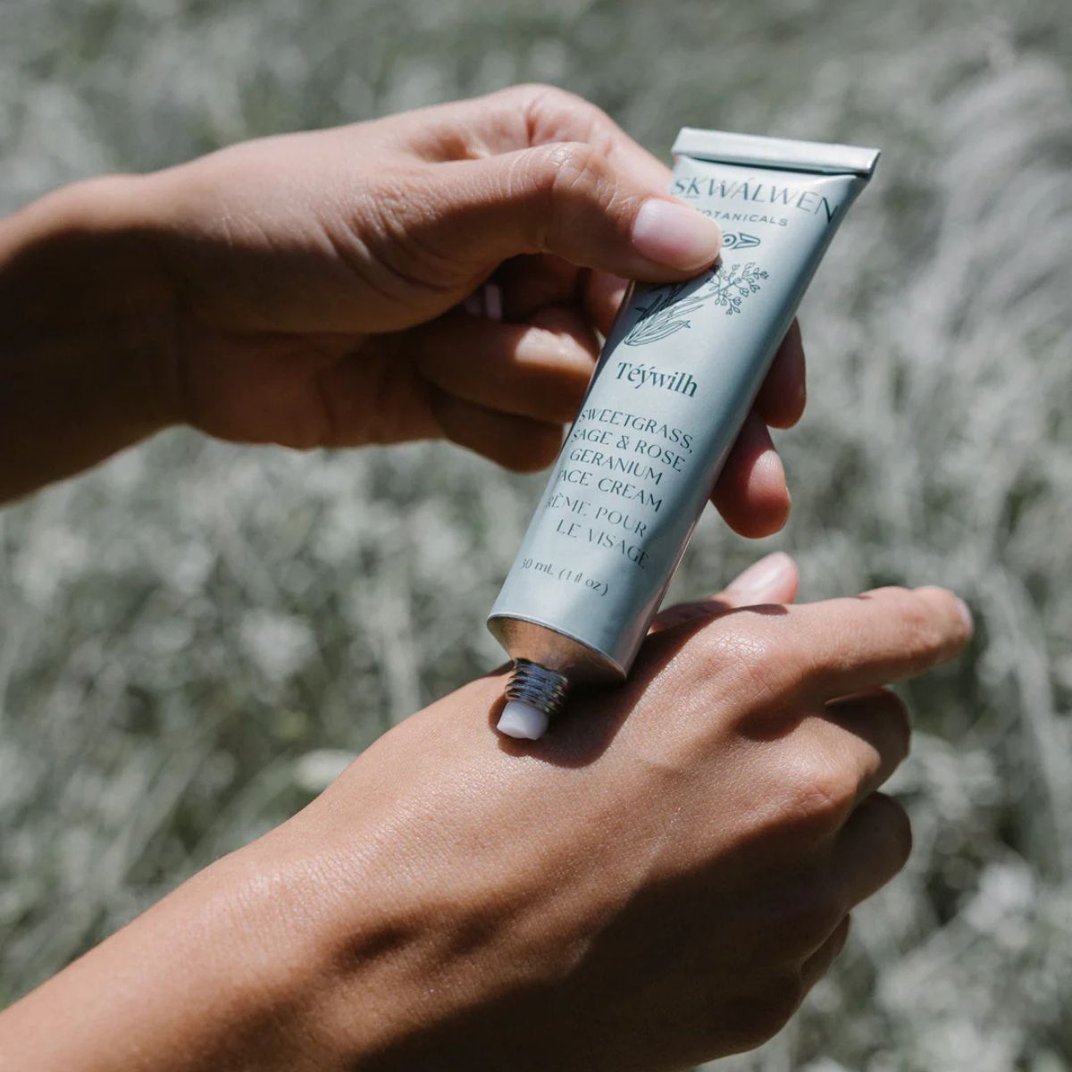 Huile nourrissante pour le visage à la rose sauvage de Kalkáy — Skwálwen Botanicals 