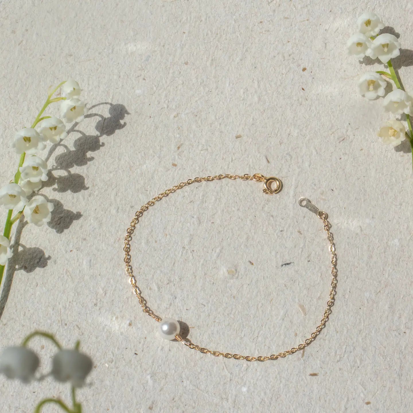 Dainty Pearl Bracelet — Gold