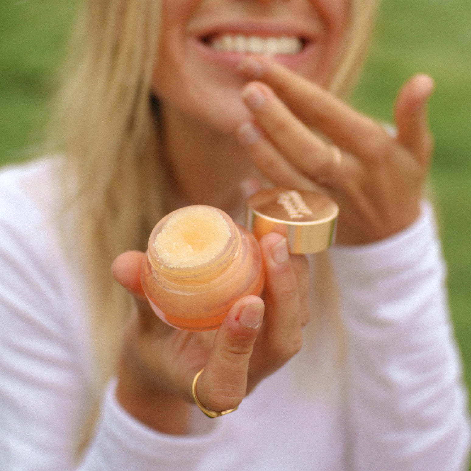 Poppy & Pout Lip Scrub - Pink Grapefruit