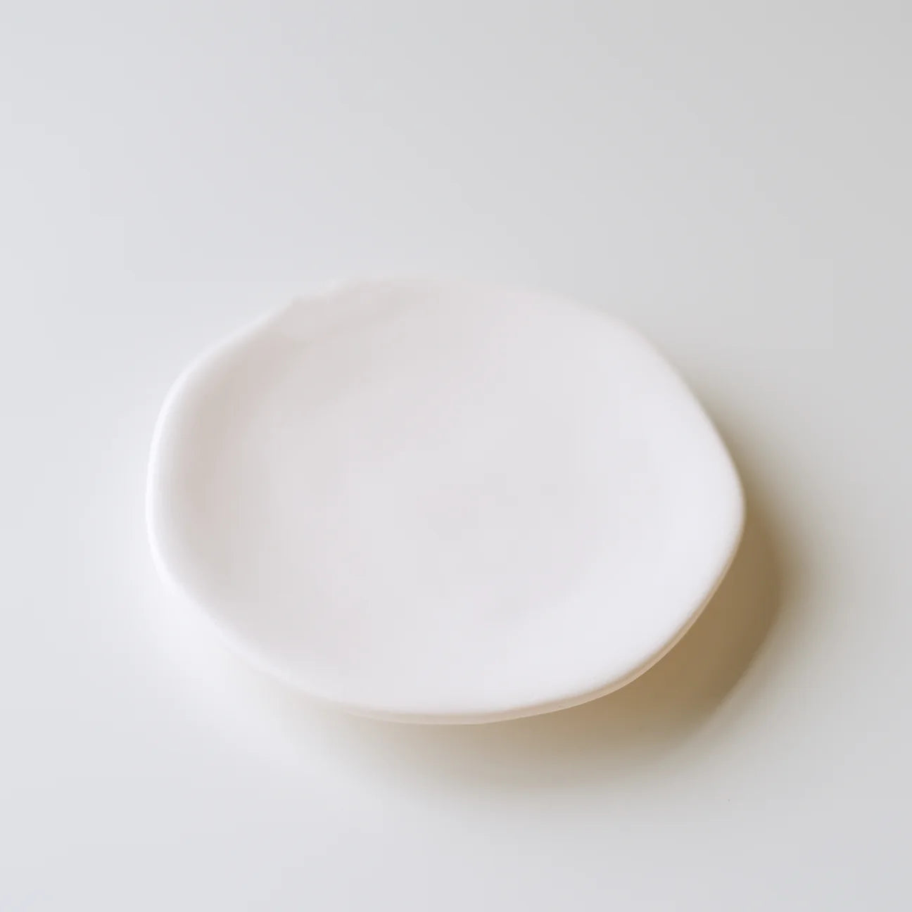 Round Flat Tray - Cream