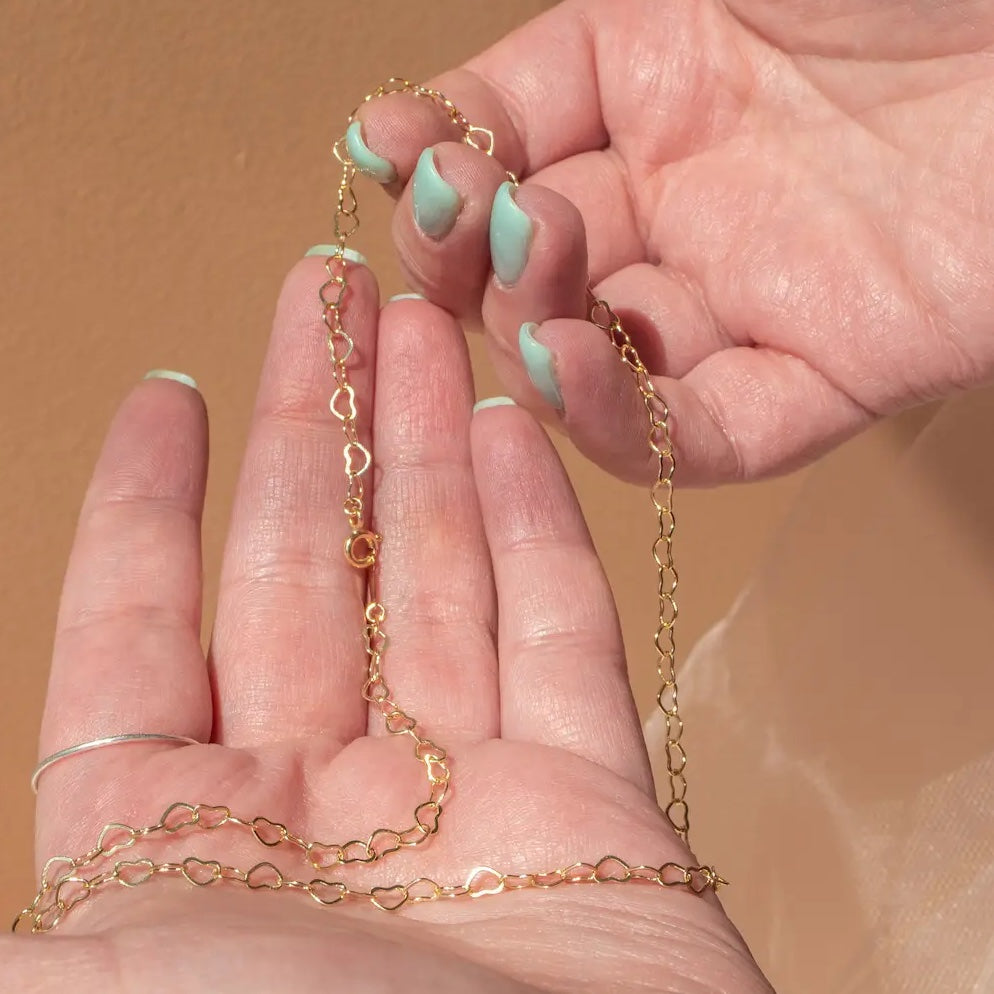 Heart Link Chain Bracelet — Gold